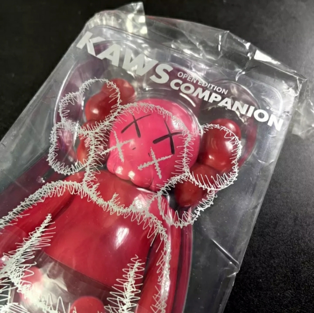 Kaws Figure Red - Picture 3 of 3